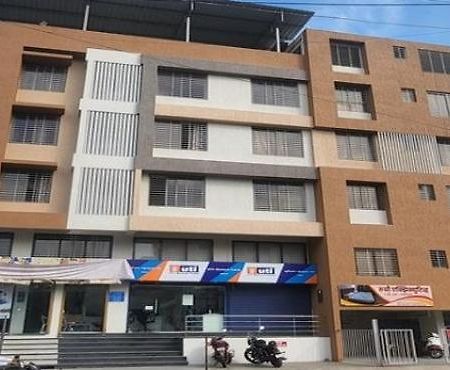 Hotel Ruchi Executive Satara Esterno foto